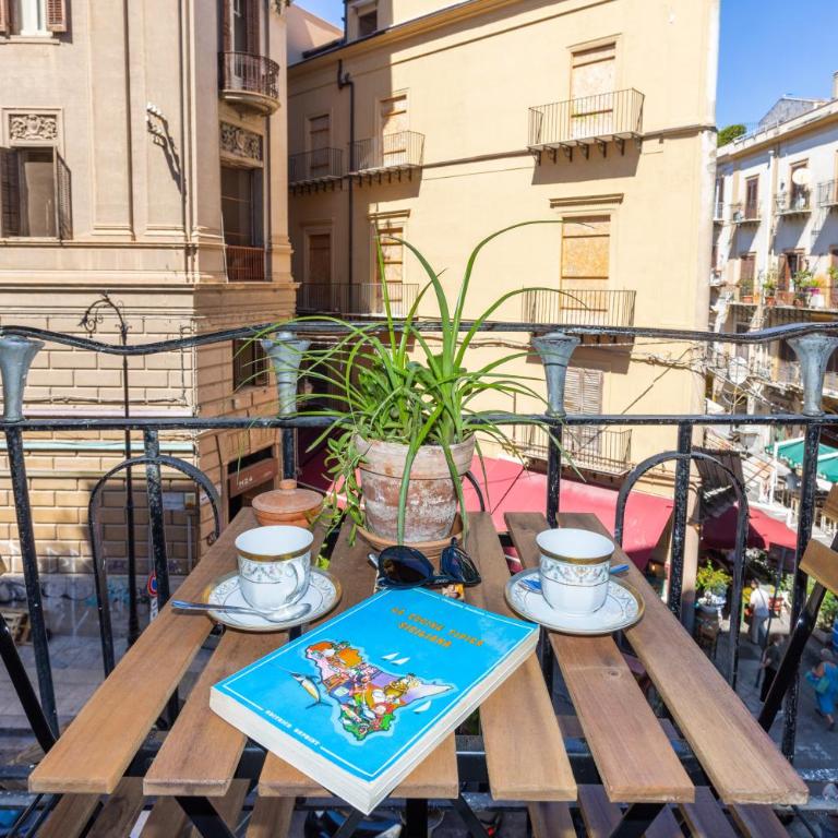 Pagano Home Guesthouse - Camera Matrimoniale con Balcone - 2
