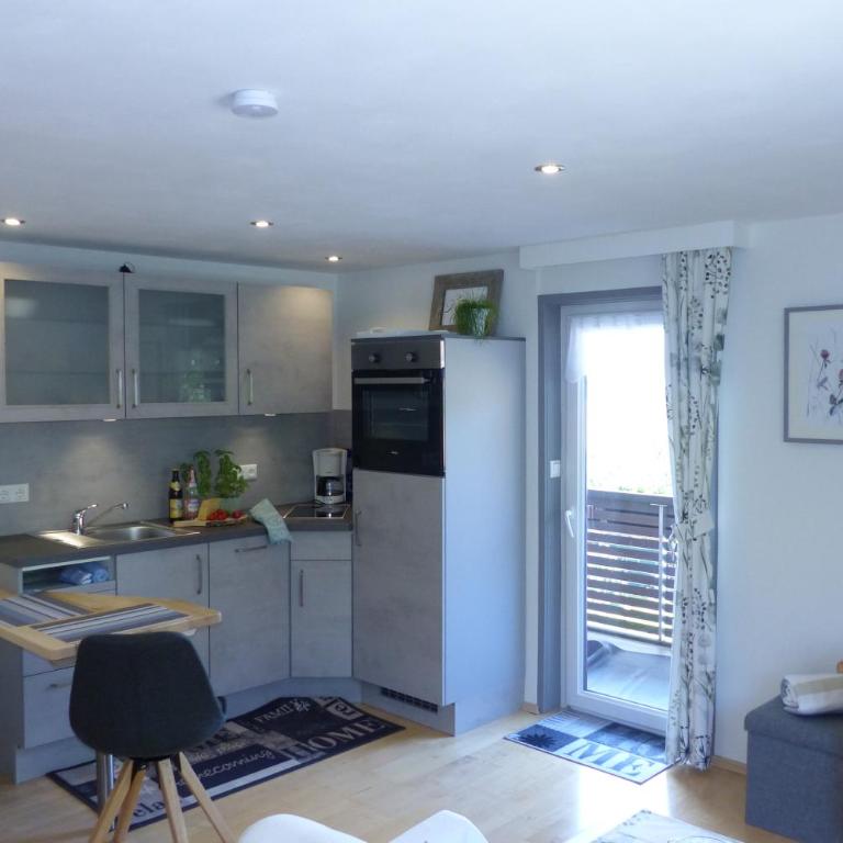 Ferienwohnung Margot Schlachter - Apartment mit 1 Schlafzimmer - 1