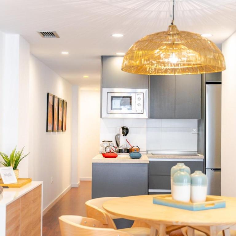 Expoholidays- Rueda Lopez con PARKING GRATIS 3A - Apartamento de 2 dormitorios - 13