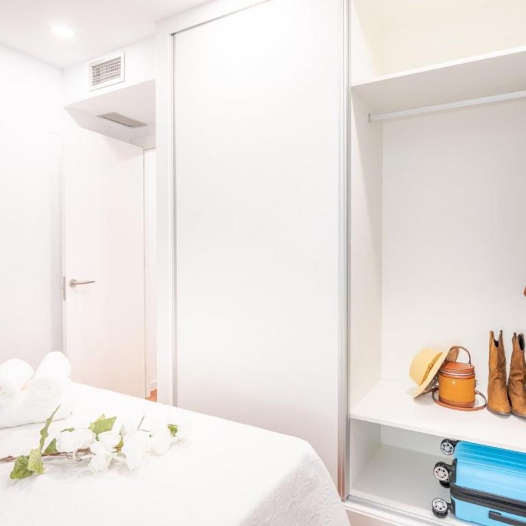 Expoholidays- Rueda Lopez con PARKING GRATIS 3A - Apartamento de 2 dormitorios - 17