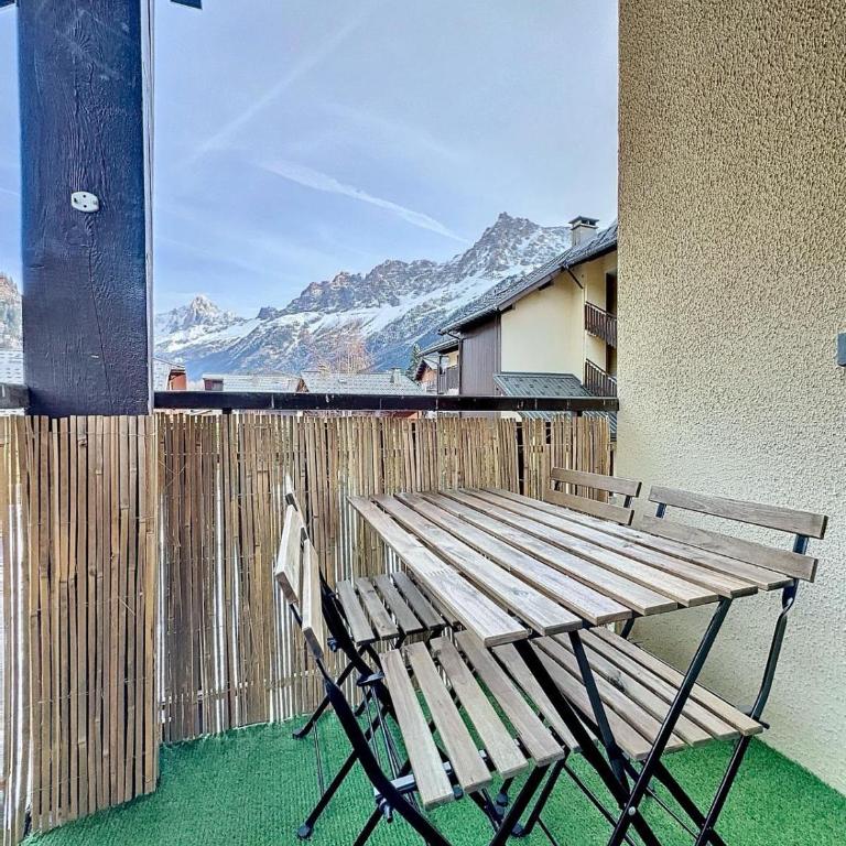 Modern 2BR Apt with Mountain Views & Private Parking - Appartement 2 Chambres Deluxe avec Balcon - 23