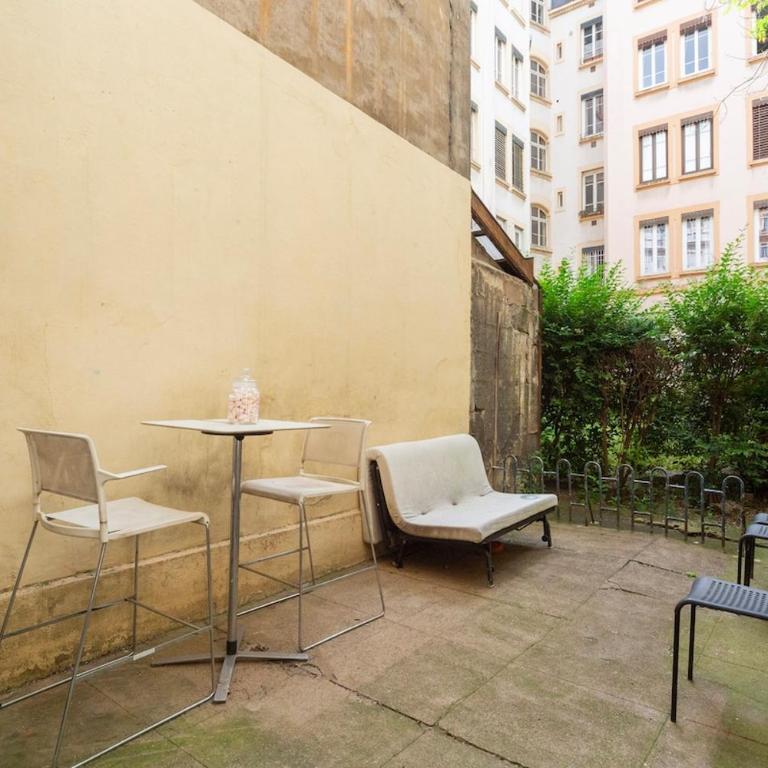 Art de Recevoir - Chic & Ancient Duplex Quais Rhône - Lyon Centre - Appartement 1 Chambre - 3