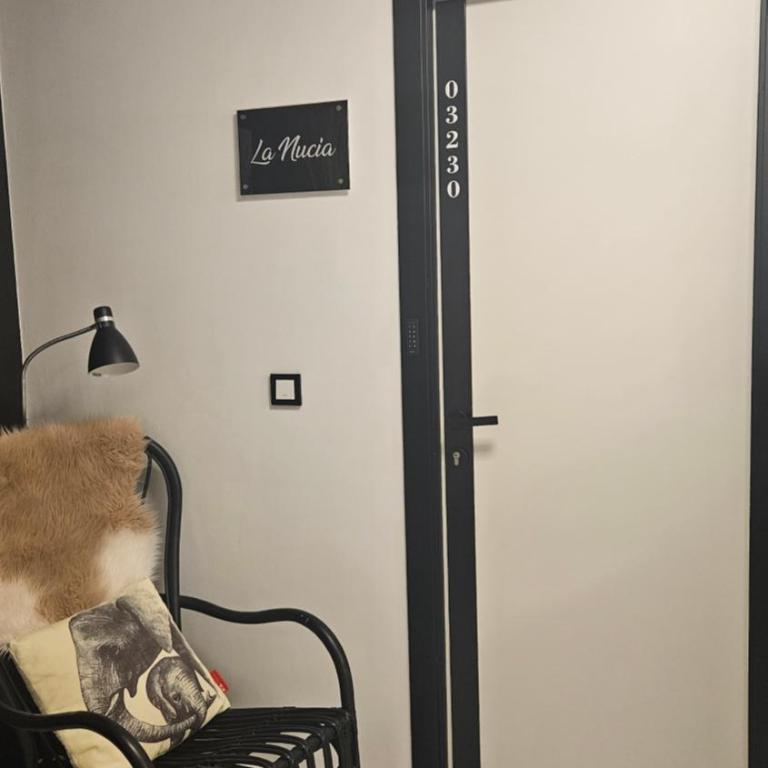 HOSTAL LUXURY NIT I DIA - Habitación Doble con baño privado - 9