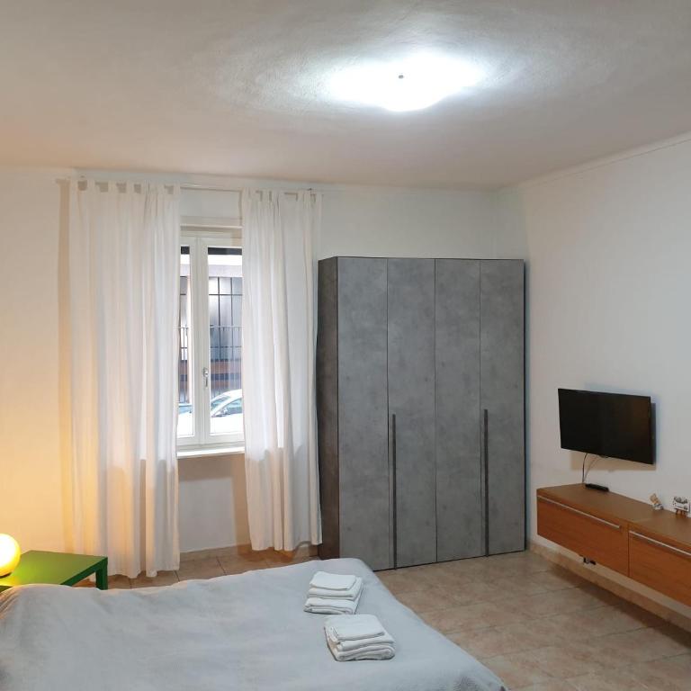 Apartment Silvia-Metro Rivoli&Free Private Parking - Apartment - Ground Floor - 32