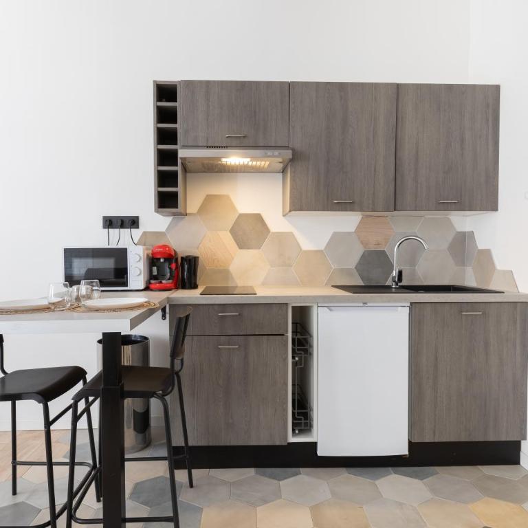 Le Rimbaud - Studio moderne en hypercentre - WiFi - Appartement 1 Chambre Deluxe - 22