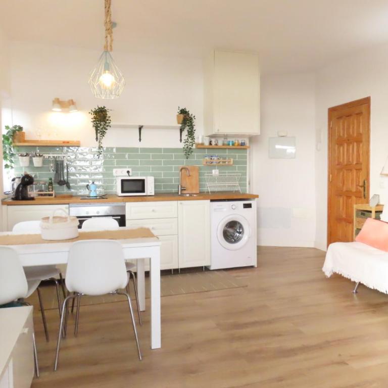 Apartamento acogedor con vistas al mar - Apartamento de 1 dormitorio - 10