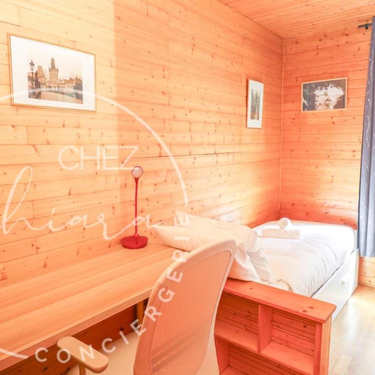 Apartment Near Pantheon Paris 5e - Three-Bedroom Apartment - 10