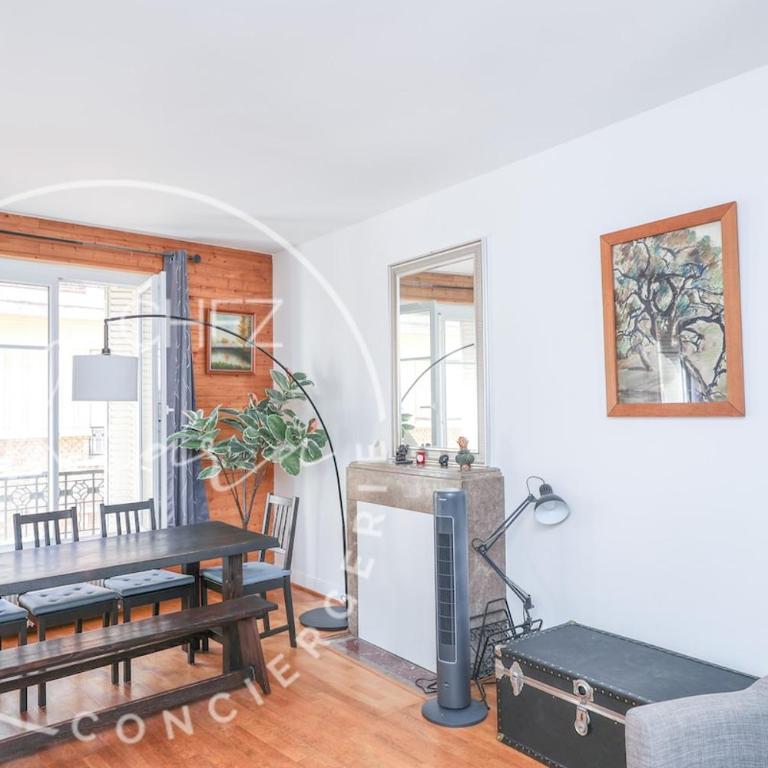 Apartment Near Pantheon Paris 5e - Three-Bedroom Apartment - 55