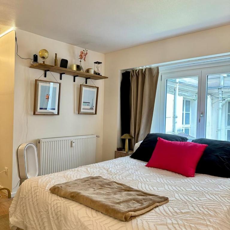 Duplex in Heart of Paris - Maisonette-Apartment - 1