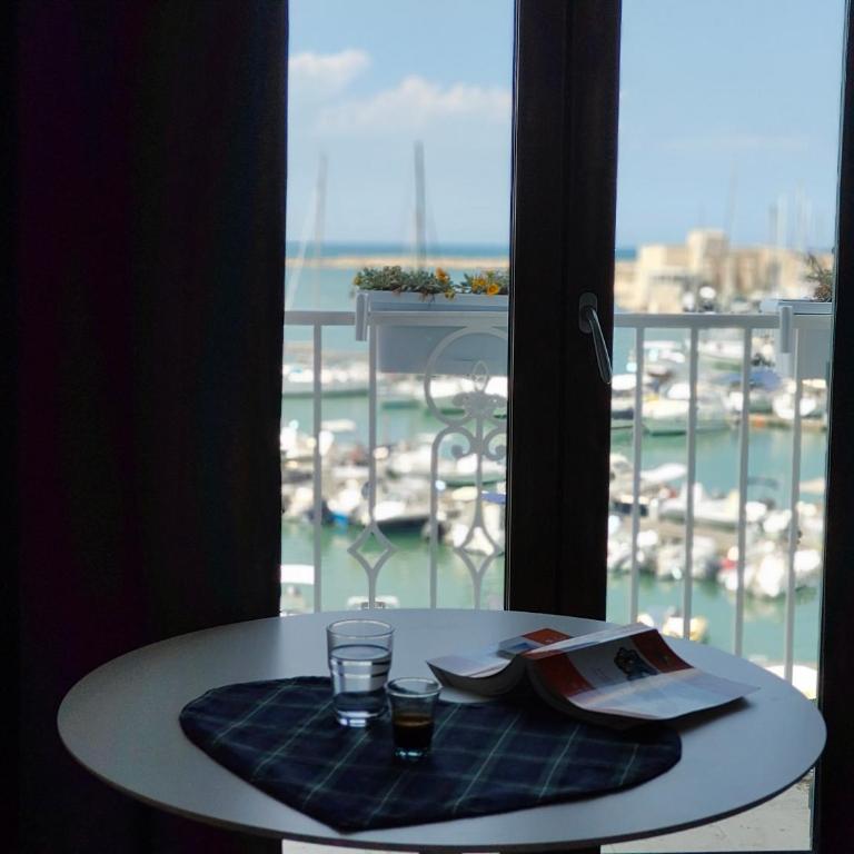 CconfortHotels Sea Dream Palace - Two-Bedroom Apartment - 2