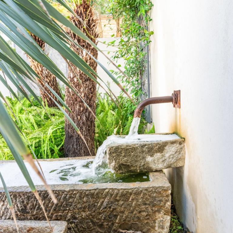 Secret d'Uzès - Le Duché - Piscine chauffée et Jacuzzi - Appartement Supérieur 2 Chambres - 15