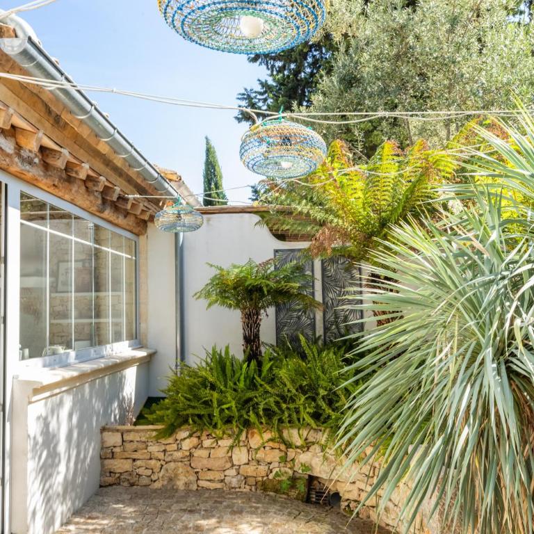 Secret d'Uzès - Le Duché - Piscine chauffée et Jacuzzi - Appartement Supérieur 2 Chambres - 16