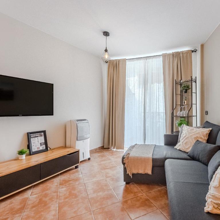 Cosy Apartment in Los Cristianos 5min to the ocean - Apartamento de 2 dormitorios - 4