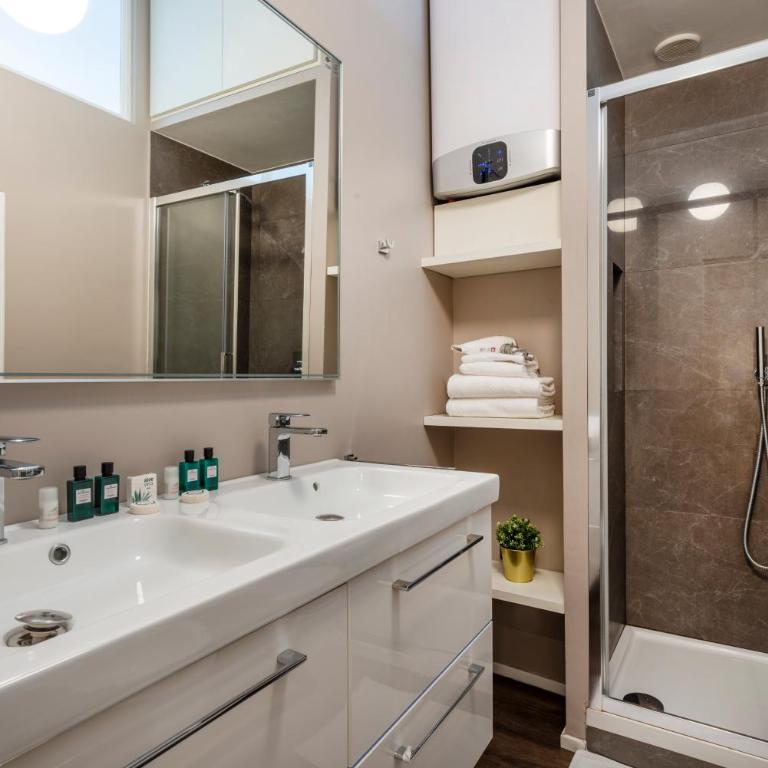 Duomo Apartments B Home - Panoramic Two Bedrooms Apt - Appartamento con 2 Camere da Letto - 7