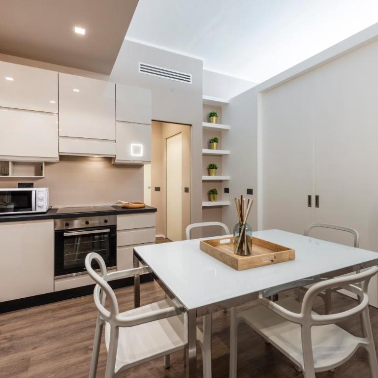 Duomo Apartments B Home - Panoramic Two Bedrooms Apt - Appartamento con 2 Camere da Letto - 13