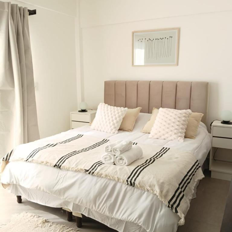Confort y vistas únicas, a 15min del aeropuerto de Ezeiza - Apartamento Deluxe - 1