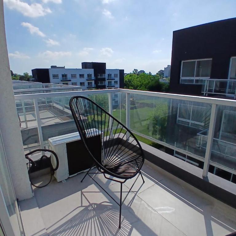 Confort y vistas únicas, a 15min del aeropuerto de Ezeiza - Apartamento Deluxe - 2