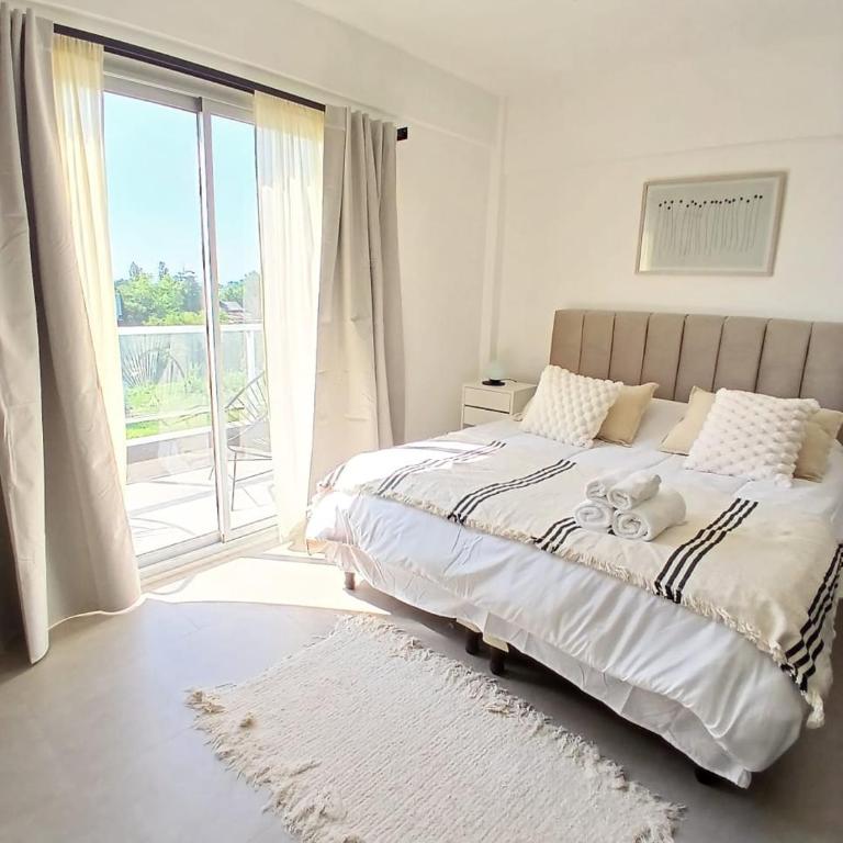 Confort y vistas únicas, a 15min del aeropuerto de Ezeiza - Apartamento Deluxe - 5