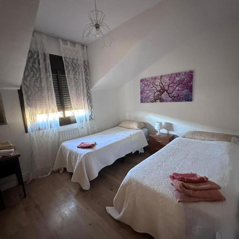 Piso muy amplio en el centro de Toledo de 4 habitaciones - Apartamento - 5
