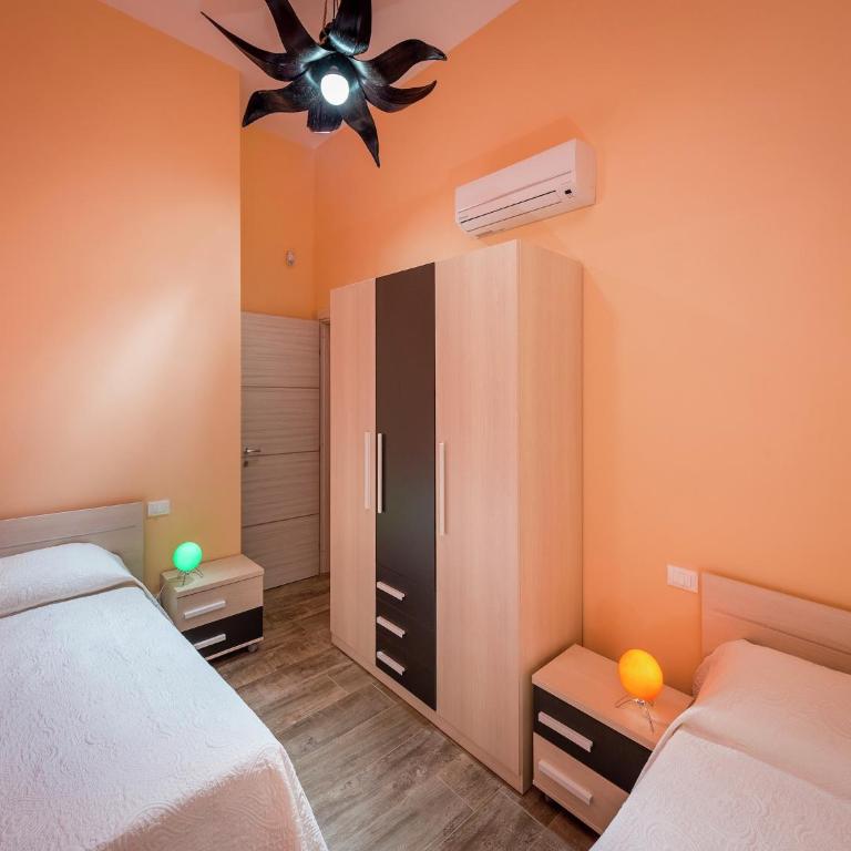 Holiday Home in Sicily with Pool & Garden - Casa Vacanze con 4 Camere da Letto - 17