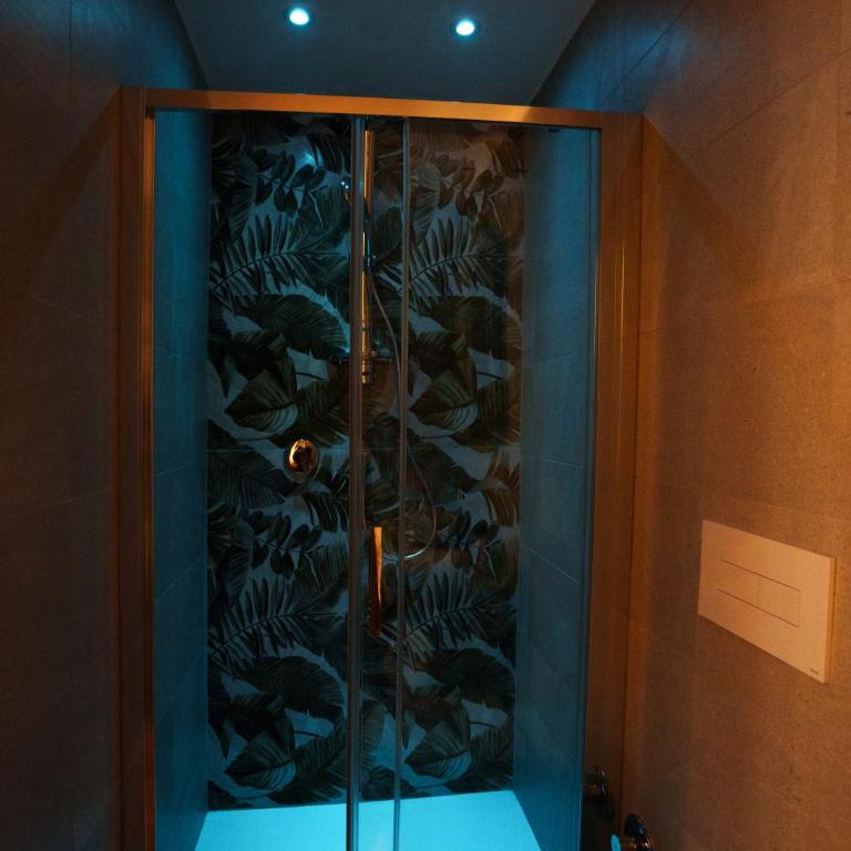 Castle Suite Borgo - Camera Tripla con Bagno Privato - 11