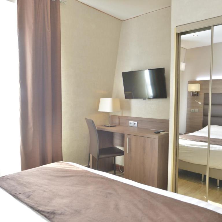 Hôtel Renoir Montparnasse - Chambre Double avec Lit d'Appoint (3 Adultes) - 6