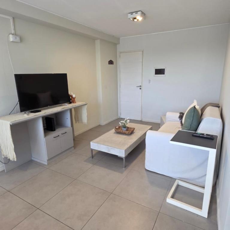 Departamento -Torre Duomo 2- para 4 personas , a 50mts de la Terminal de Ómnibus de lado del Barrio Nueva Cordoba, By Apartcba - Apartamento de 2 dormitorios - 1