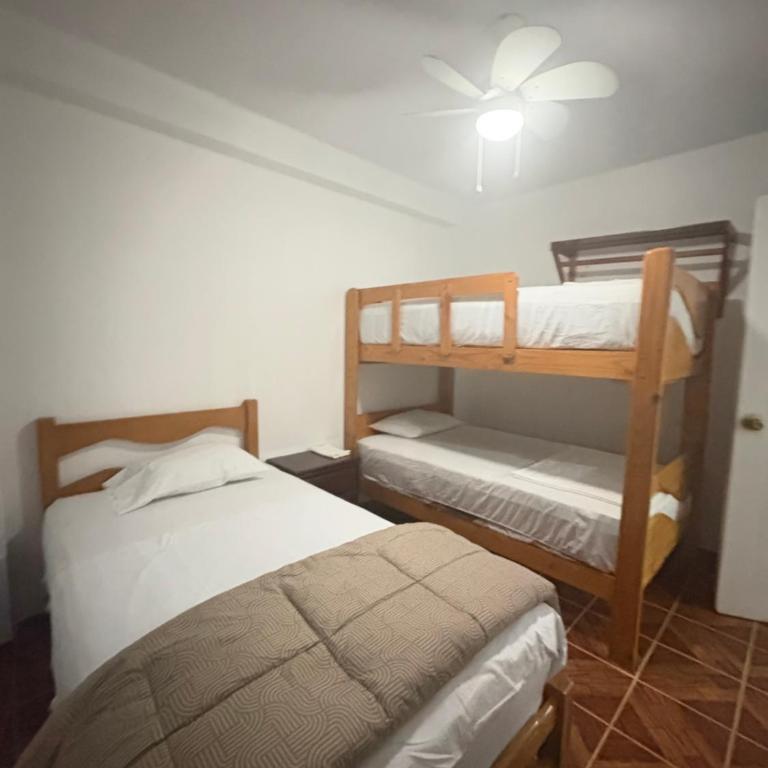 Hospedaje Casa Aluha - Habitación Triple - 1