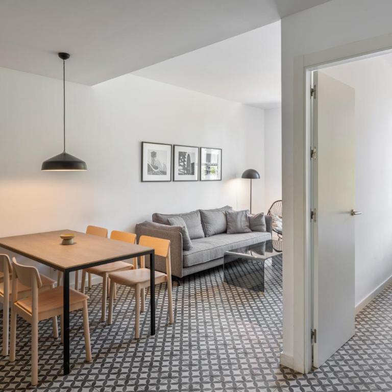 Aspasios Poble Nou Apartments - Three-Bedroom Apartment - 1