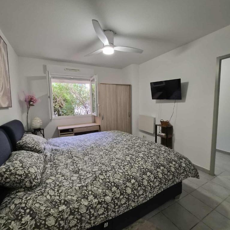 Confortable appartement rez de jardin- terrasse - parking - Apartamento de 1 dormitorio - 53