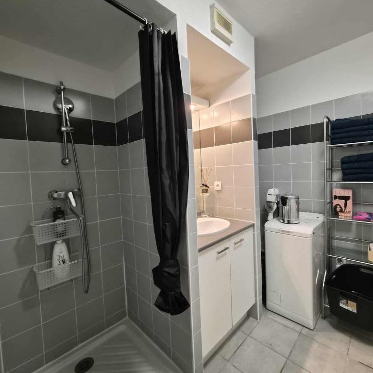 Confortable appartement rez de jardin- terrasse - parking - Apartamento de 1 dormitorio - 41