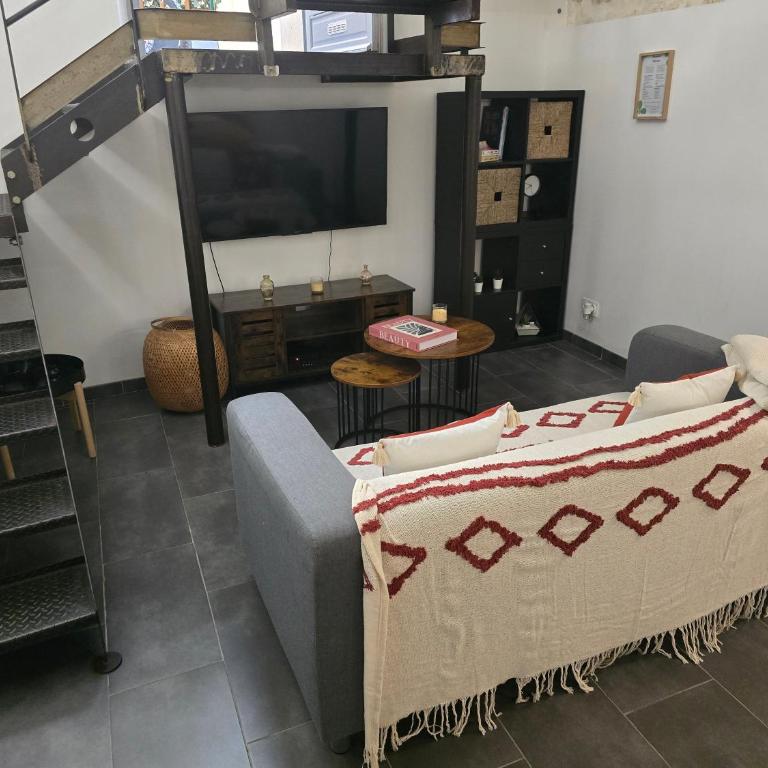 Studio#LesHalles#Centre Historique #Wifi#Clim#Terrasse#Confort & Calme - Apartment mit 1 Schlafzimmer - 6