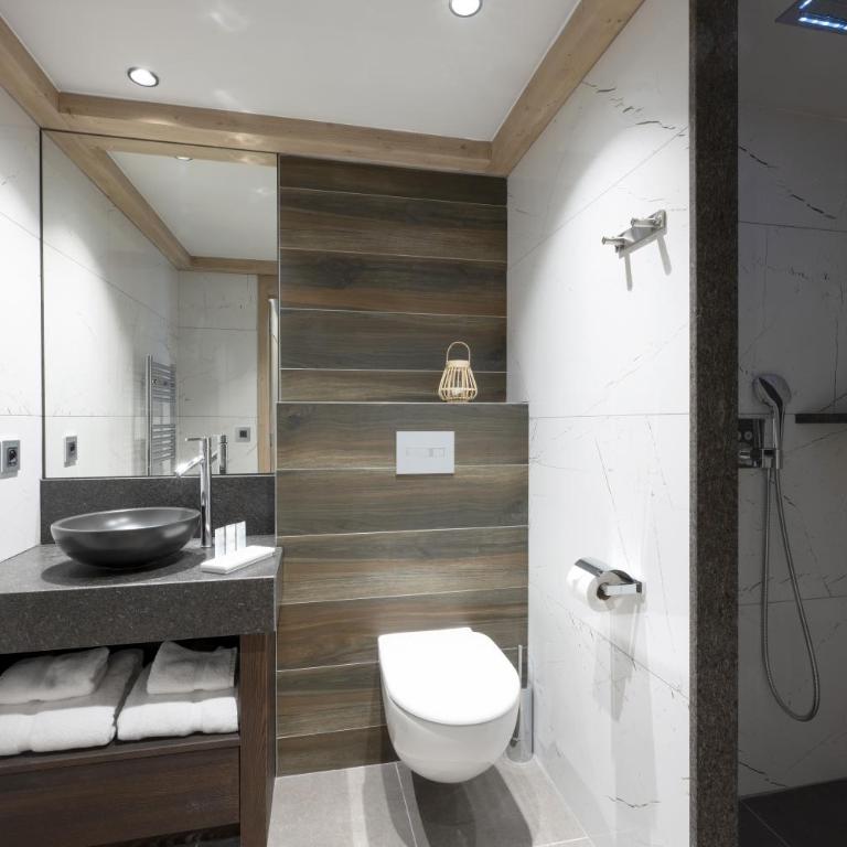 MGM Hôtels & Résidences - Résidence Alpen Lodge - Appartement 4 Chambres avec Accès au Spa - 8 Personnes - 5