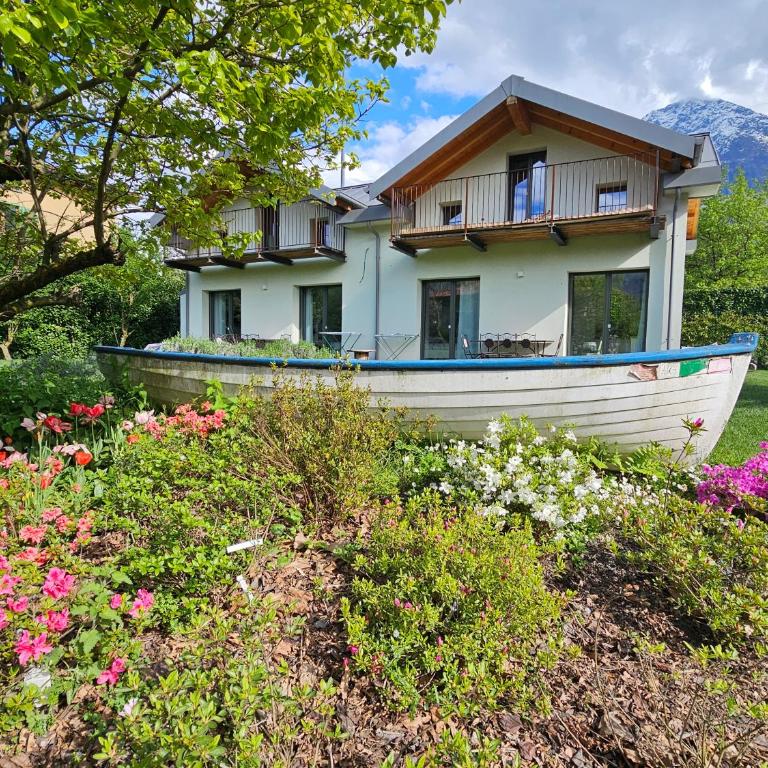 I LAGHEE casette BREVA e TIVANO Lakeside Garden Bike&Boat&Scooter Lake Como - Townhouse - 1