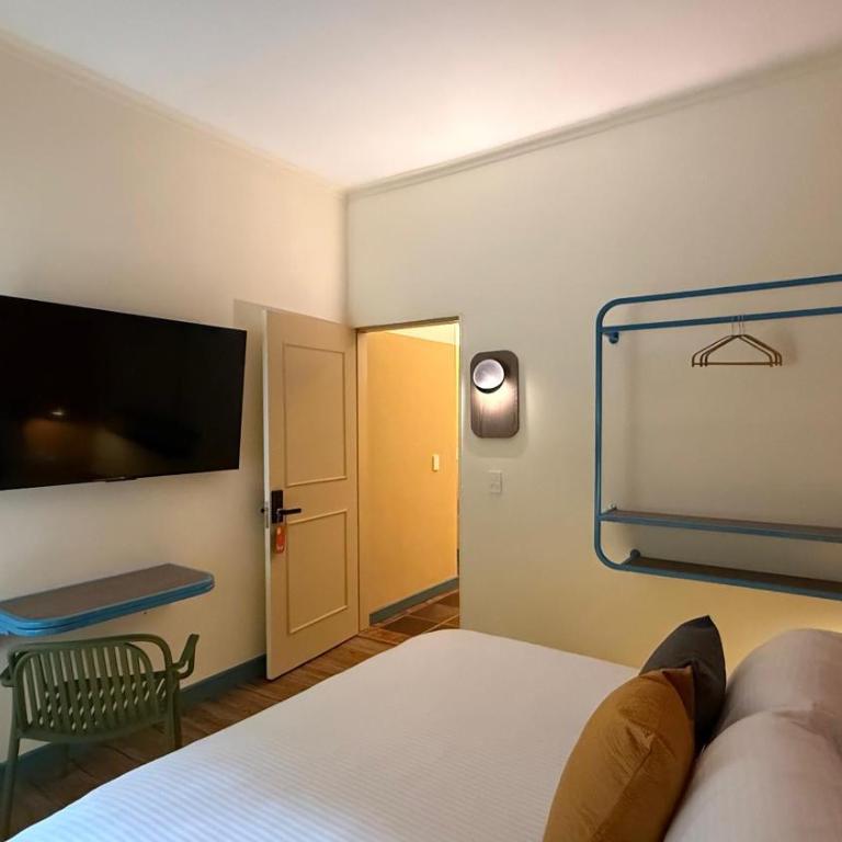 Autenthico Provenza Home Medellin - Deluxe Double Room - 1