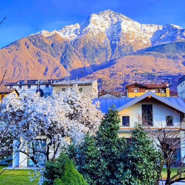 I LAGHEE casette BREVA e TIVANO Lakeside Garden Bike&Boat&Scooter Lake Como - Townhouse - 2