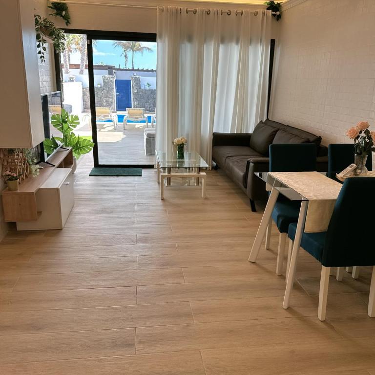 Villa Dani Lanzarote - Three-Bedroom Apartment - 14