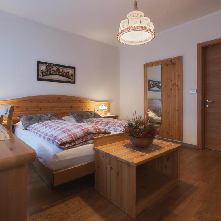 Dolomiti Hotel Cozzio - Camera Familiare (2 Adulti + 2 Bambini) - 2