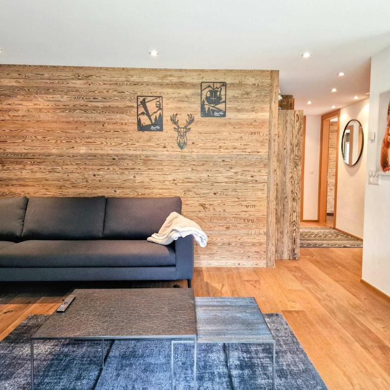 Cornelia 1 Ski-In-Out Stunning Views & Sleeps 8 - Apartment - 10