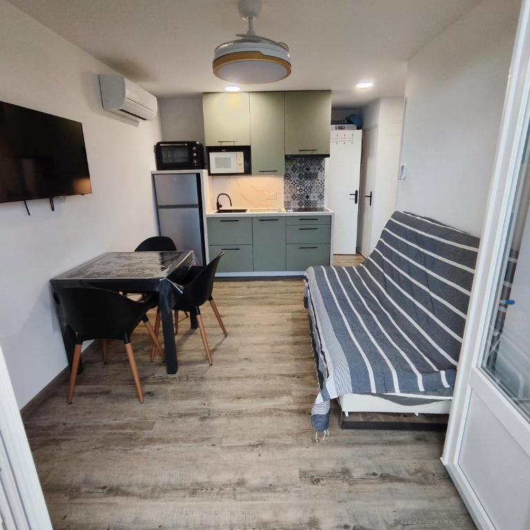 joli T2 150 mètres de la plage - Apartamento de 1 dormitorio - 27