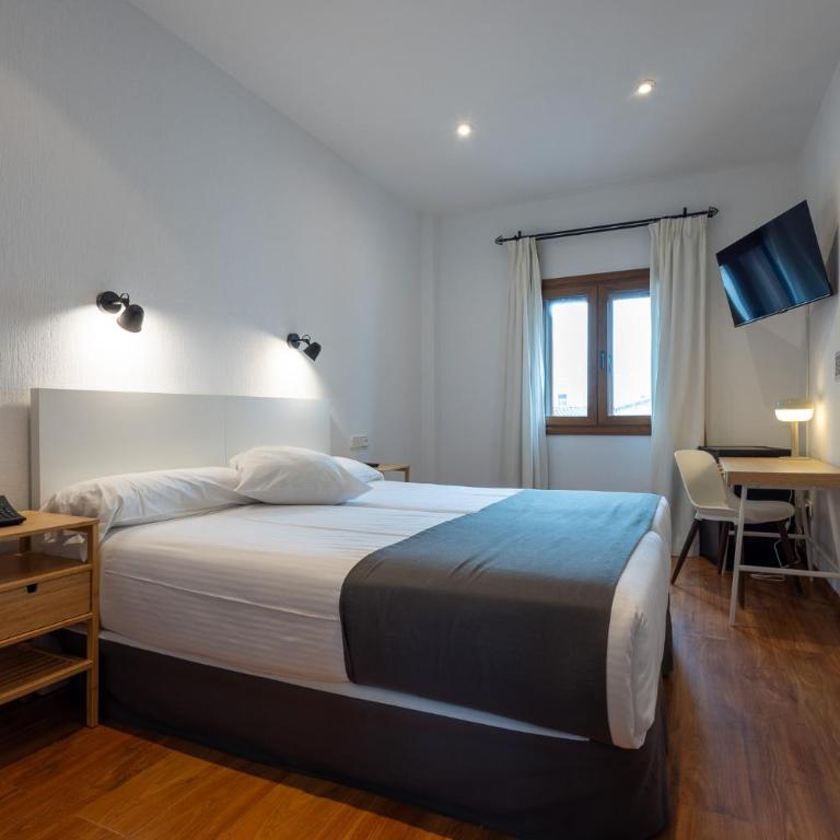 Sercotel Puerto de Santa María - Habitación Doble con cama supletoria - 1 o 2 camas - 2