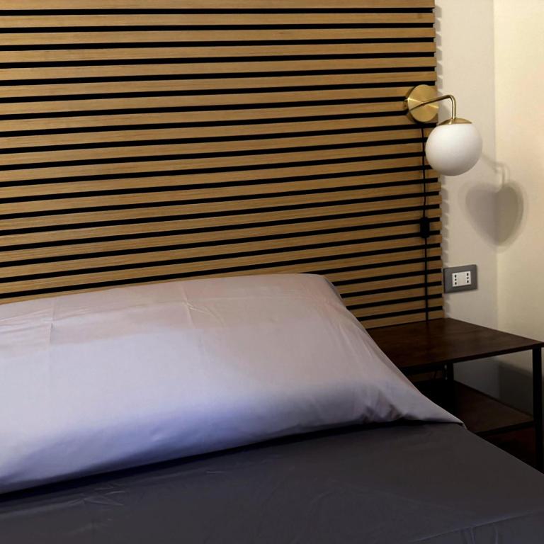Bed and Chic art rooms - Deluxe Double or Twin Room - 2