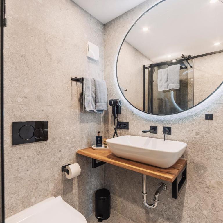 Apart Walser - Apartment mit 2 Schlafzimmern und Bergblick - 11