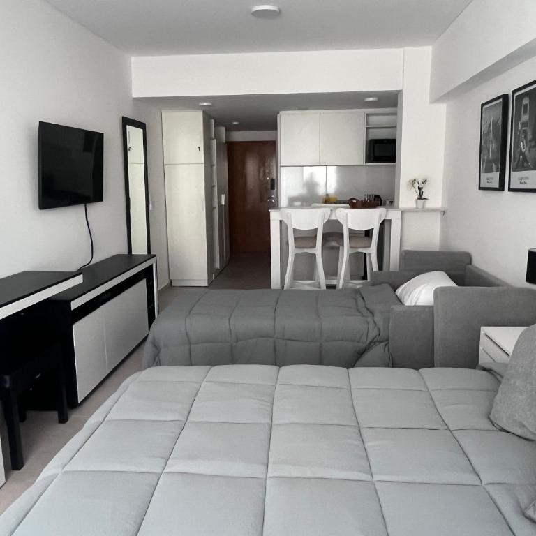 Spot Studios 703 - One-Bedroom Apartment - 7