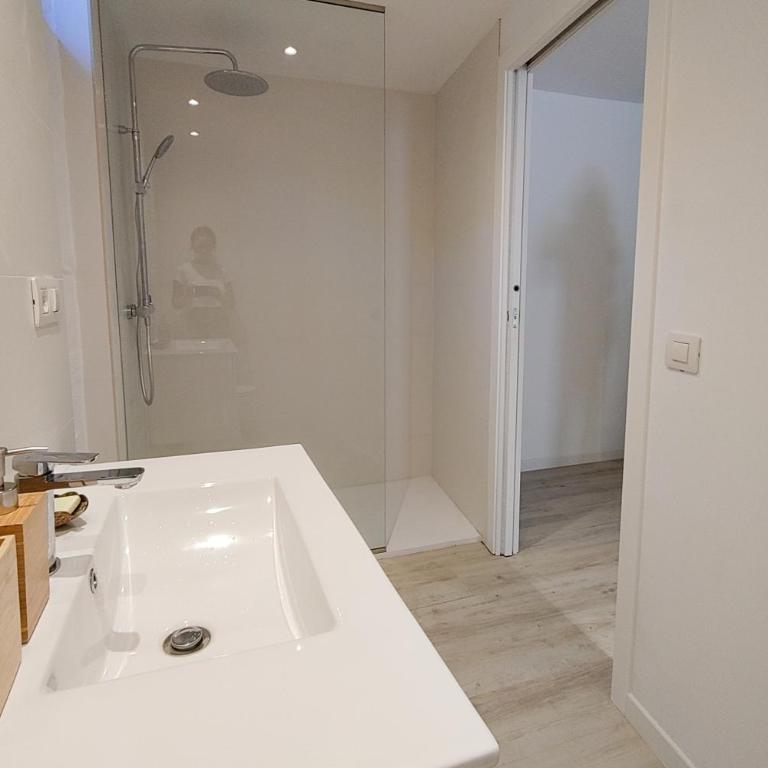 Refurbished Magic Loft Free Surf Beachfront - Apartamento de 1 dormitorio con jardín - 8