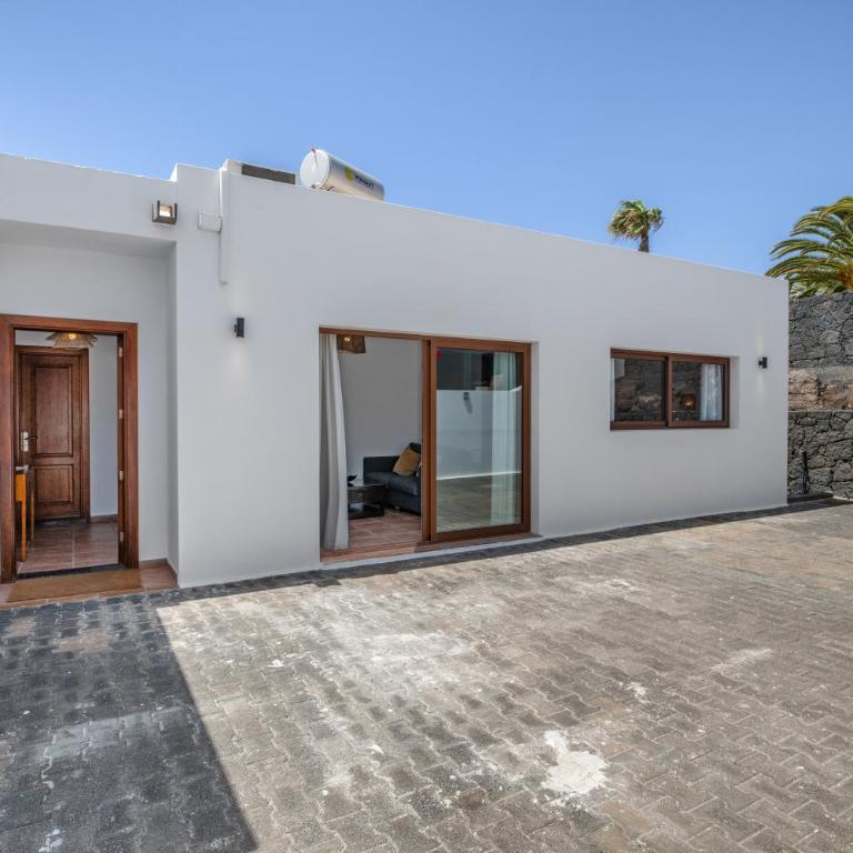 Bay View Villa - Villa with Sea View - 32