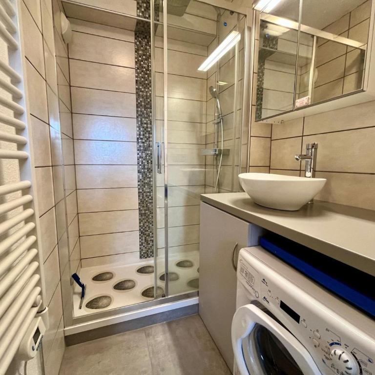 Bel appartement moderne avec balcon et parking - FR-1-624-59 - Apartamento (4 adultos) - 14
