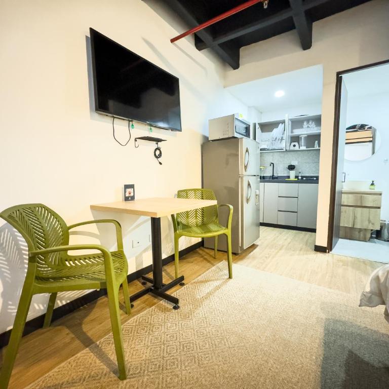 Apartamentos en el Poblado Medellín - Be Together by Roots Rentals TOG APTOS - One-Bedroom Apartment - 11