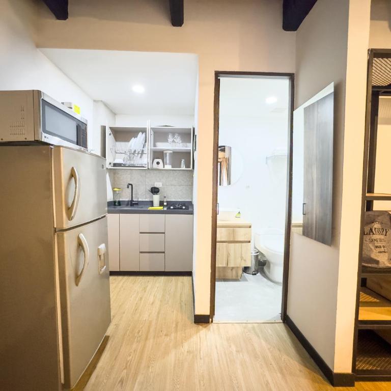 Apartamentos en el Poblado Medellín - Be Together by Roots Rentals TOG APTOS - One-Bedroom Apartment - 14