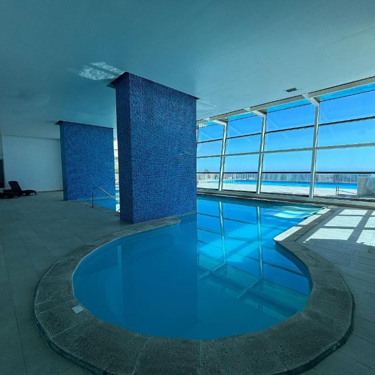 Spacious Apartment with Stunning Ocean Views - Apartment - 31